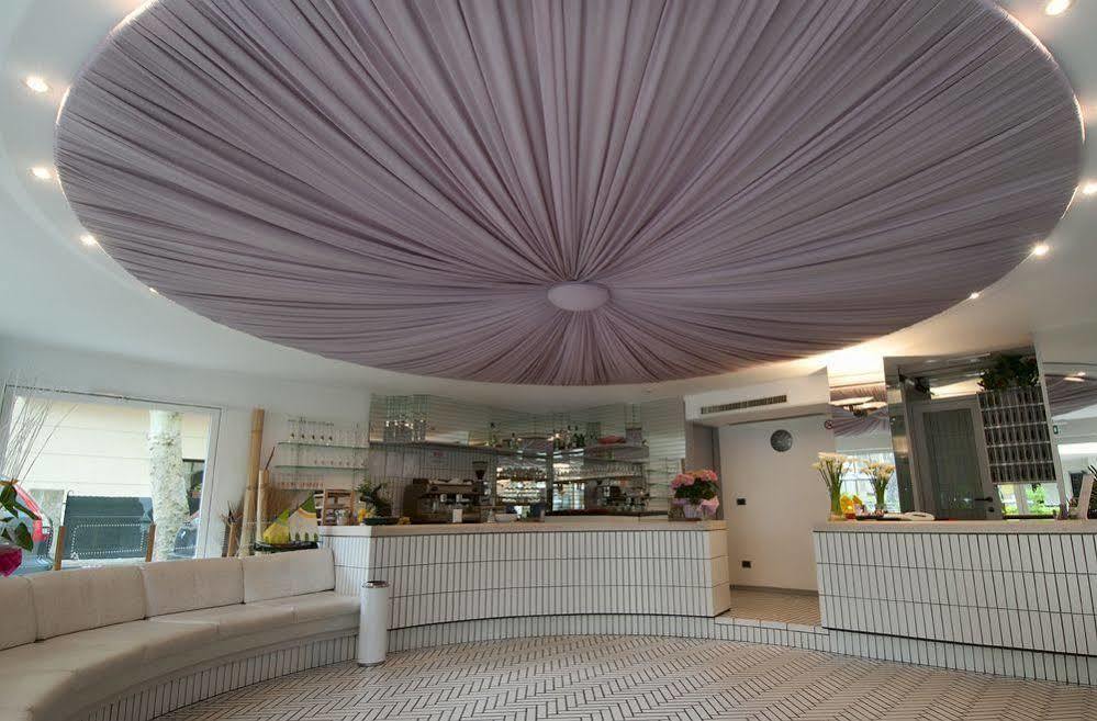 Hotel Aria Di Mare - Bed & Brunch In Centro A Риччоне Екстер'єр фото