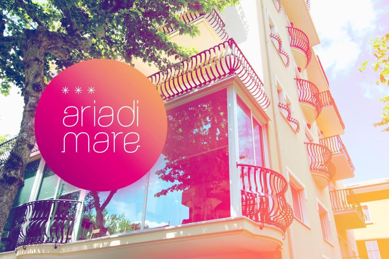 Hotel Aria Di Mare - Bed & Brunch In Centro A Риччоне Екстер'єр фото